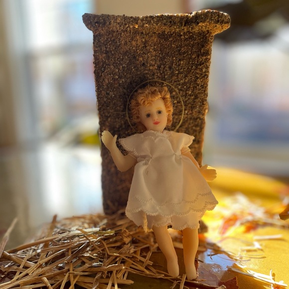 Nativity:wax baby Jesus (classic santon style) in his cradle.Handmade.Impeccable - Picture 5 of 12